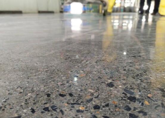 ����ɰ��ƺ